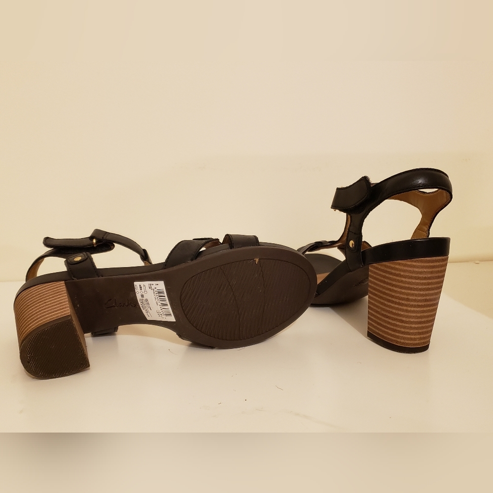Clark's Collection Heels - Picture 2 of 7